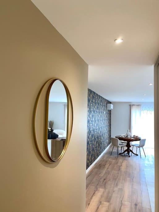 Villa Contemporaine 沙泰勒罗 外观 照片